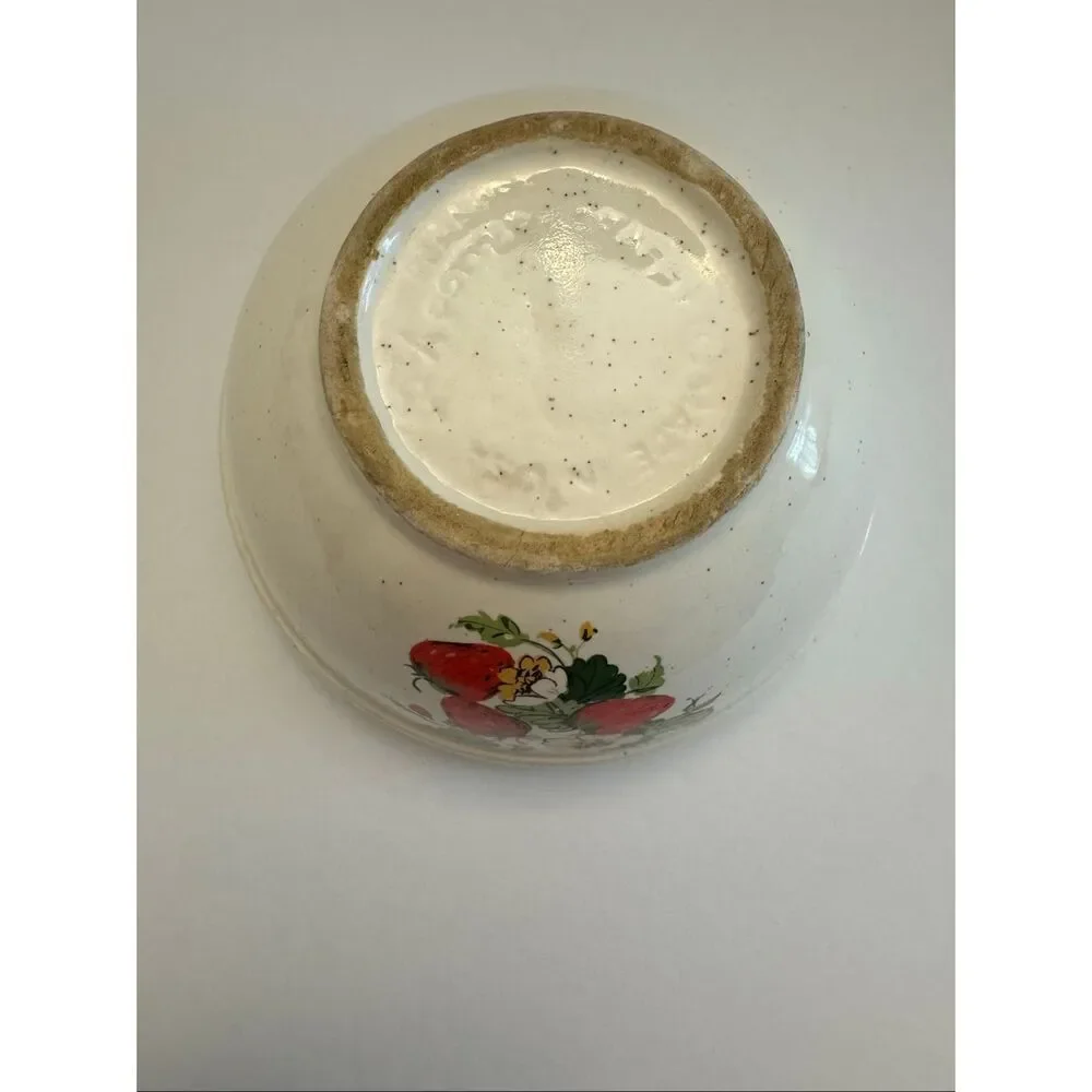 Treasure Craft Pottery White Speckled Strawberry Floral Bowl Vintage